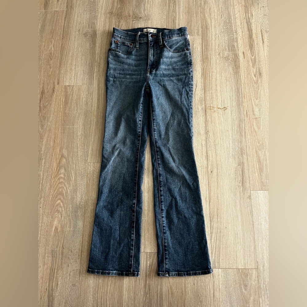 Madewell Women’s Tall Cali Demi-Boot Jeans in Glenside Wash - Size 25 Tall - Picture 2 of 10